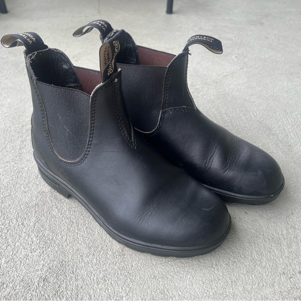 Blundstone 510 Chelsea Boots - Women’s size 6 1/2